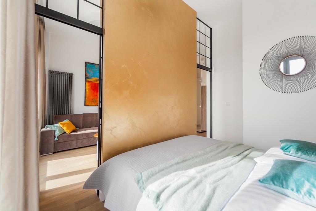 Lofts Cracow Apartments - City Center Cracovie Extérieur photo