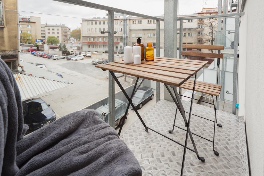 Lofts Cracow Apartments - City Center Cracovie Extérieur photo