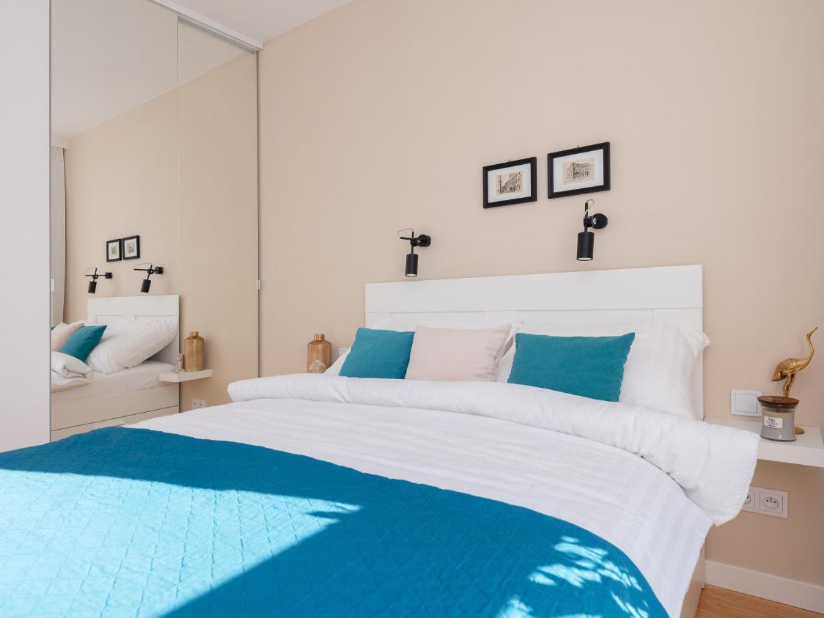 Lofts Cracow Apartments - City Center Cracovie Extérieur photo
